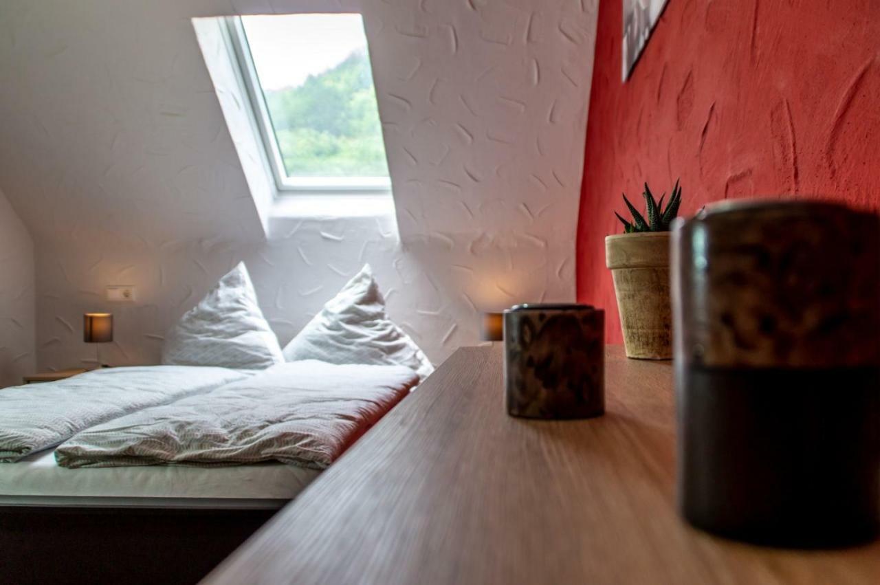 Moselglueck Apartment Санкт Алдегунд Екстериор снимка